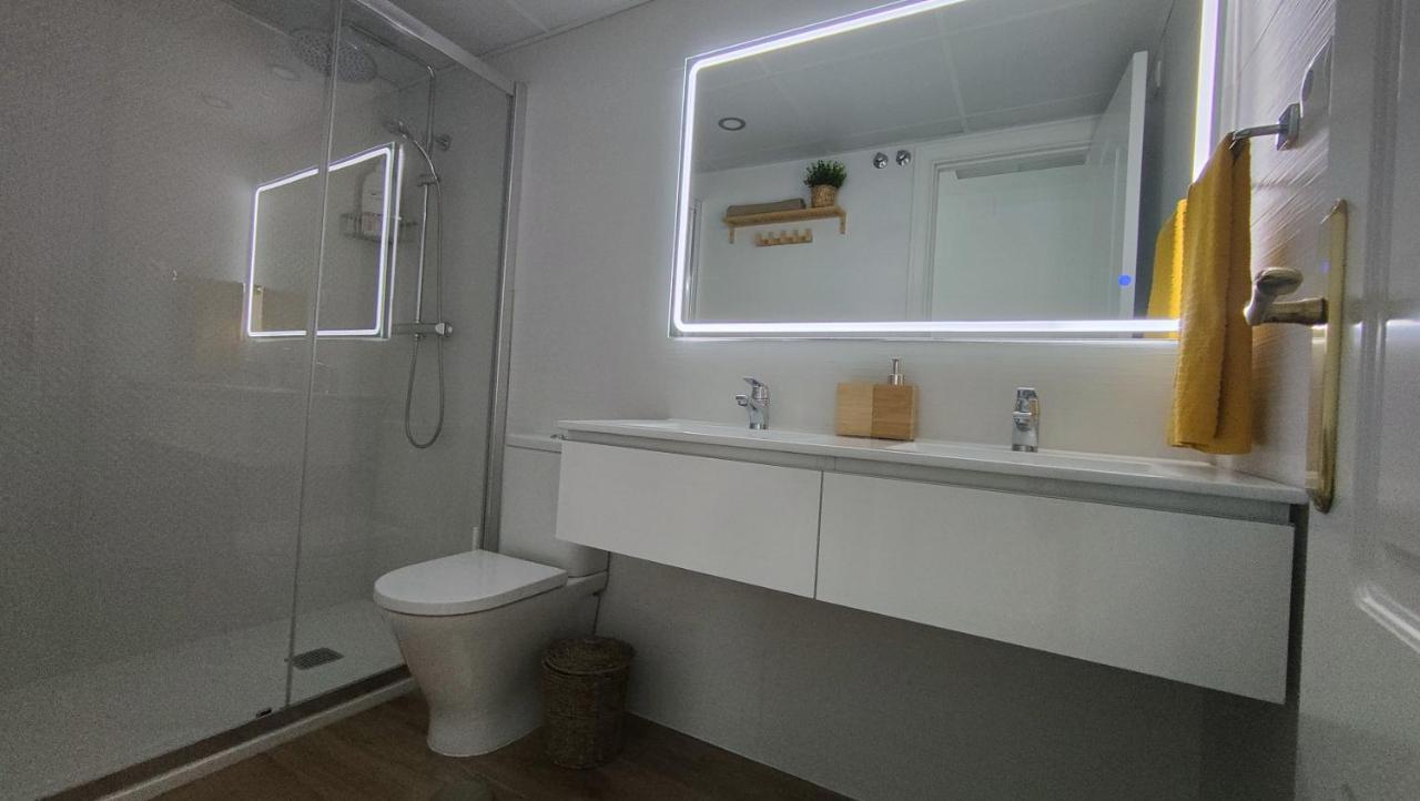 Casa vacanze Luxury Bajondillo Beachfront *