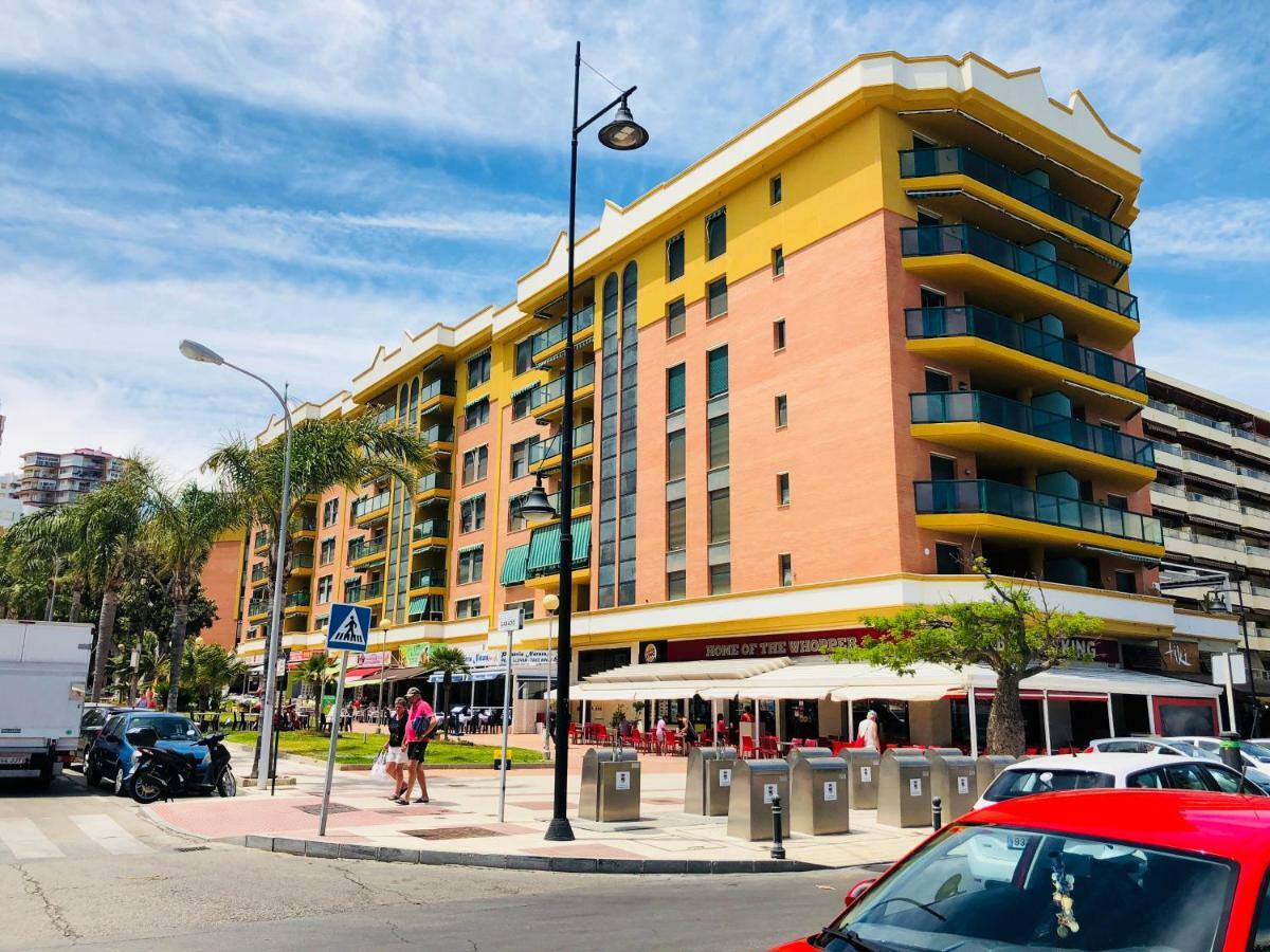 Casa vacanze Luxury Bajondillo Beachfront Torremolinos